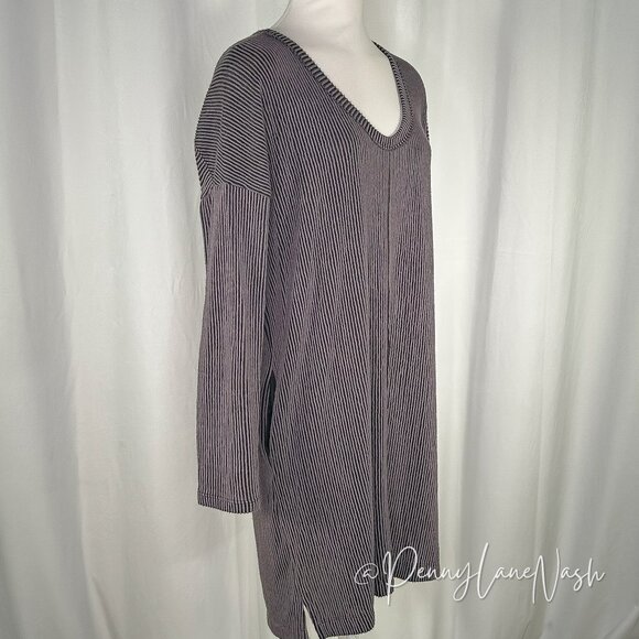 Lush Ribbed Knit Tunic Sweater Dress Size M Gray - Picture 2 of 10